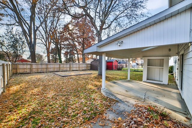 139 Rosewood Drive, West Seneca, NY 14224