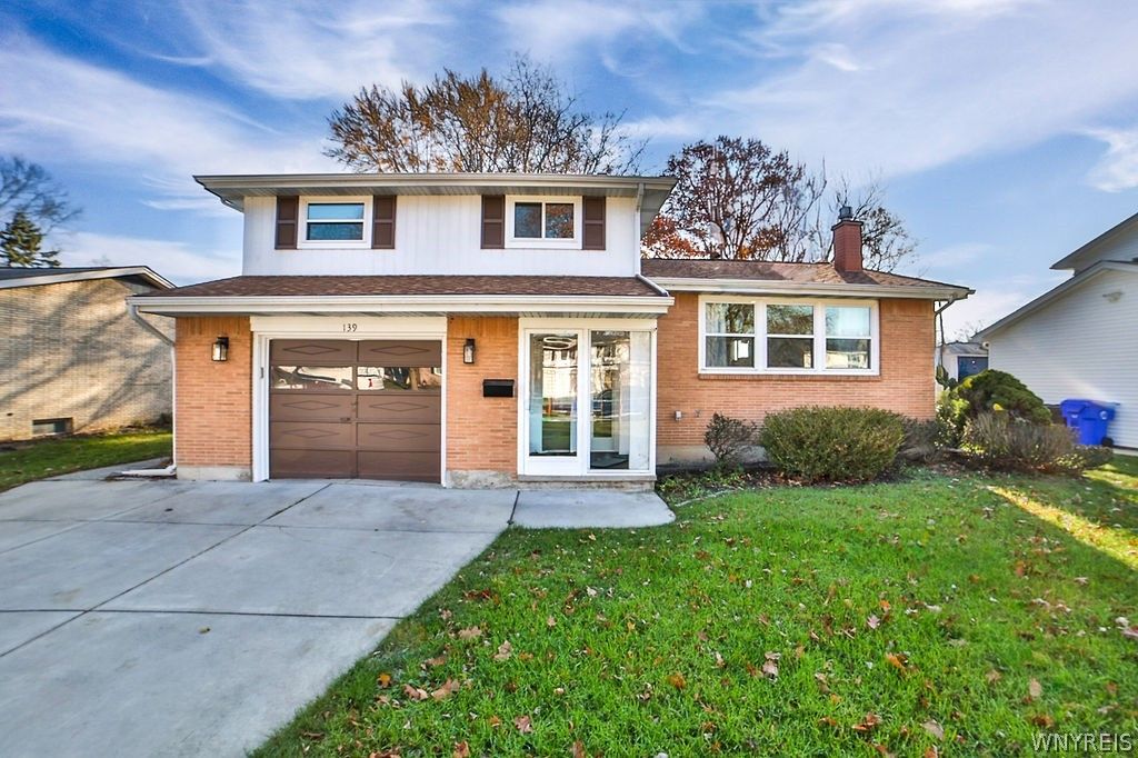 139 Rosewood Drive, West Seneca, NY 14224
