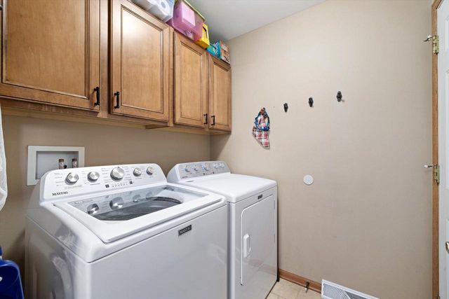 6229 95th AVENUE, Kenosha, WI 53142