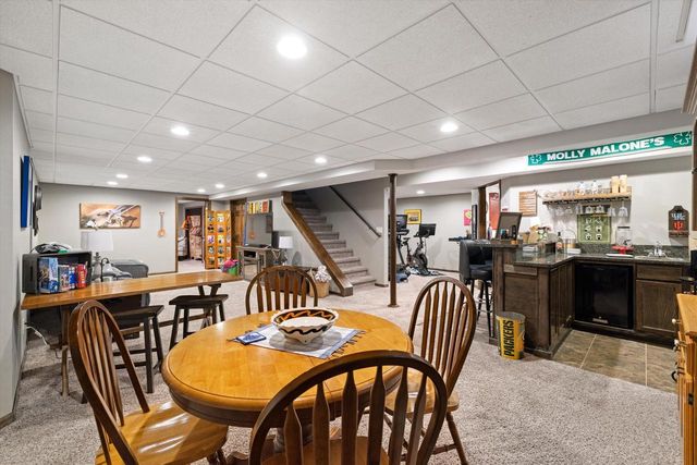 6229 95th AVENUE, Kenosha, WI 53142
