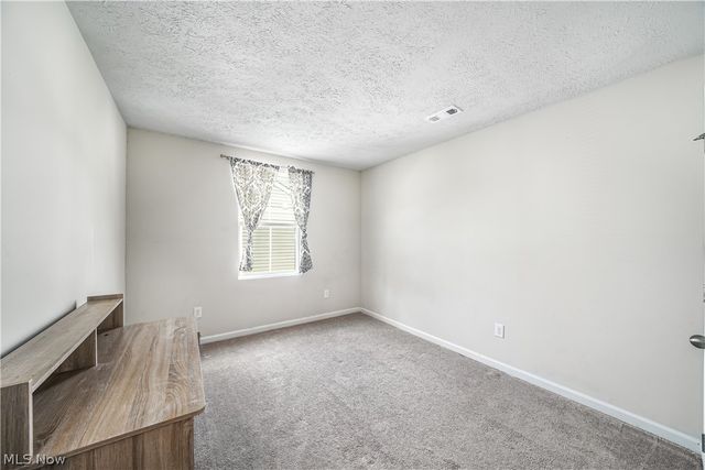 3189 Sunny Brook Drive, Akron, OH 44312