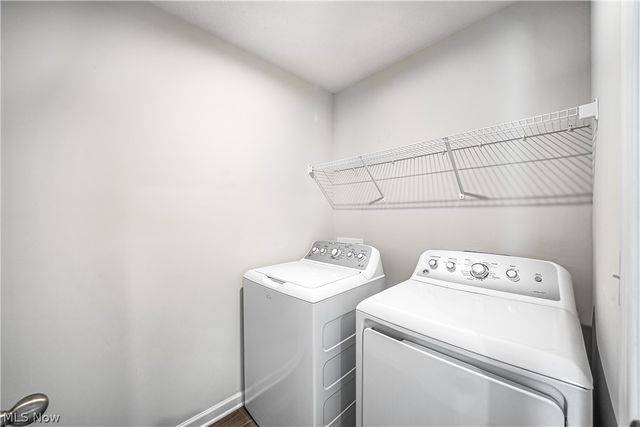 3189 Sunny Brook Drive, Akron, OH 44312