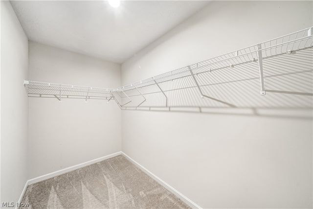 3189 Sunny Brook Drive, Akron, OH 44312
