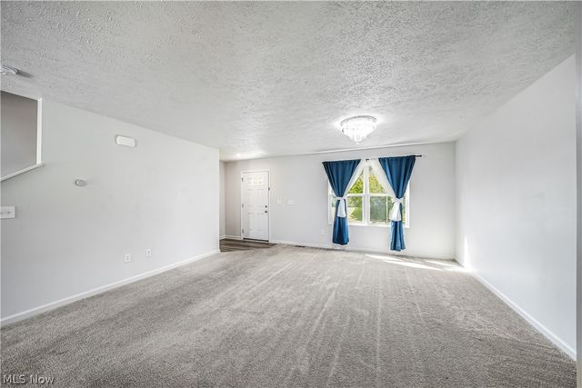 3189 Sunny Brook Drive, Akron, OH 44312