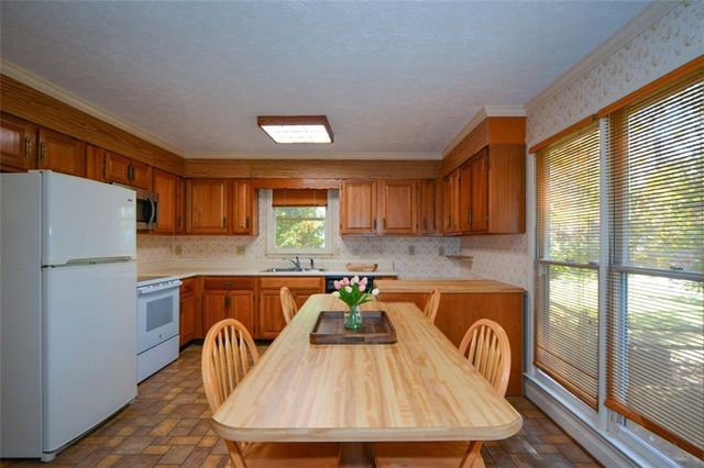 5610 Surrey Court, Alpharetta, GA 30009