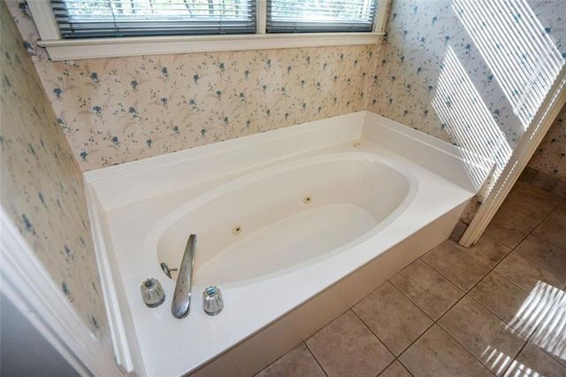 5610 Surrey Court, Alpharetta, GA 30009