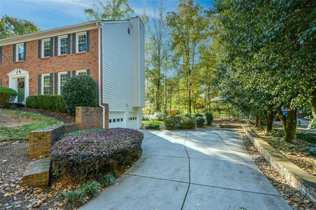 5610 Surrey Court, Alpharetta, GA 30009