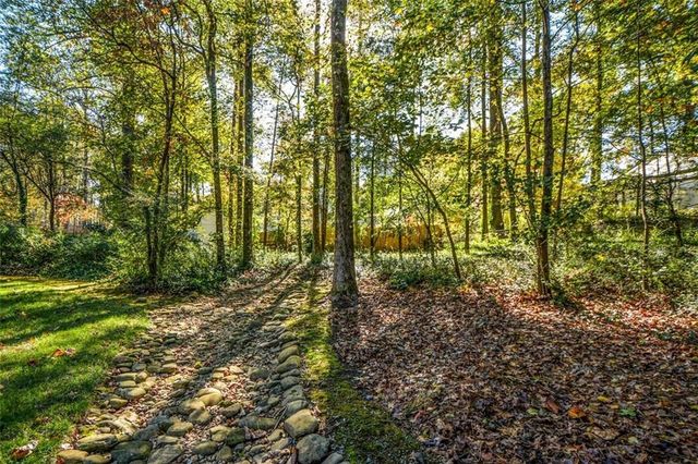 5610 Surrey Court, Alpharetta, GA 30009