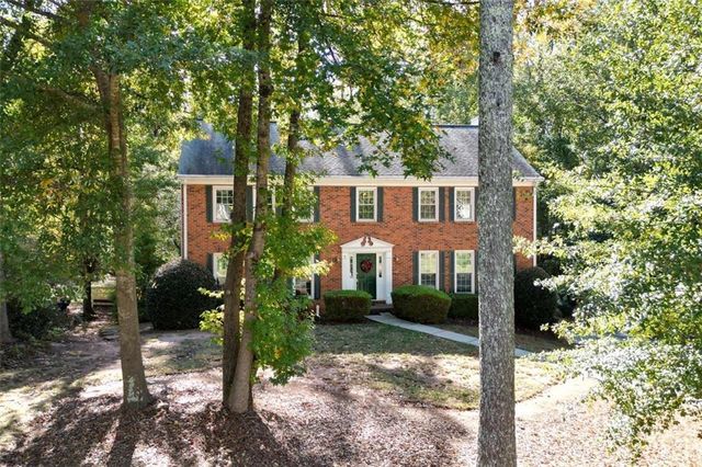 5610 Surrey Court, Alpharetta, GA 30009