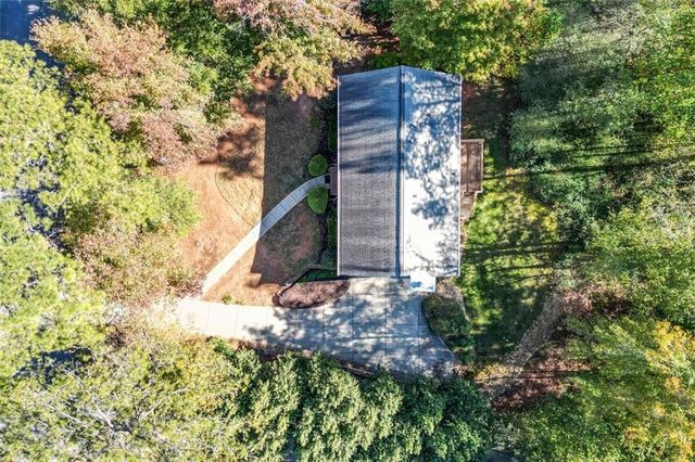 5610 Surrey Court, Alpharetta, GA 30009