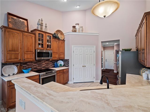 39178 Hawthorne Drive, Avon, OH 44011