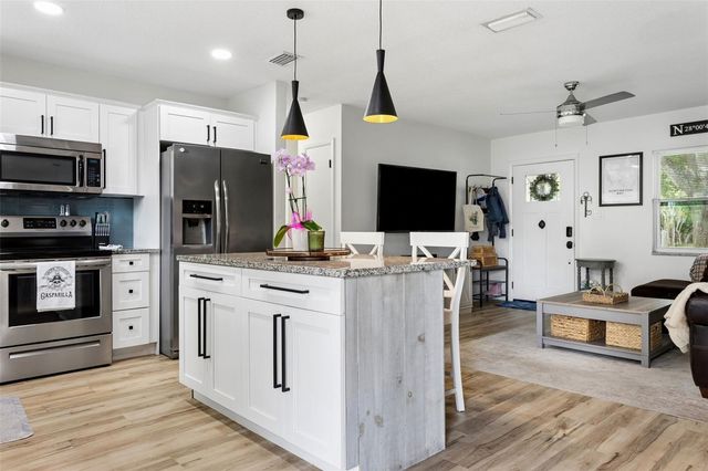 1006 E NORFOLK STREET, Tampa, FL 33604