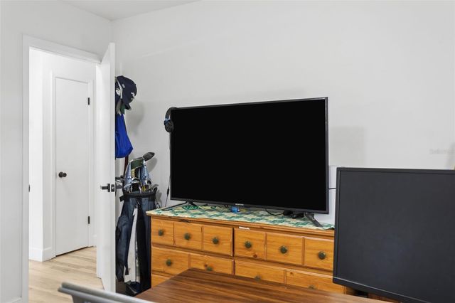 1006 E NORFOLK STREET, Tampa, FL 33604