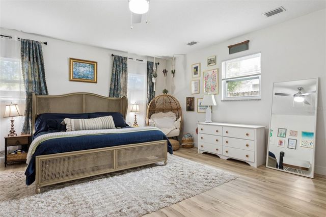 1006 E NORFOLK STREET, Tampa, FL 33604