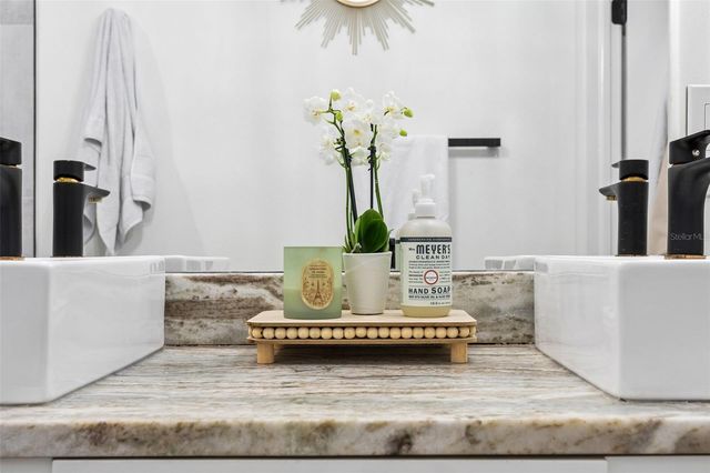 1006 E NORFOLK STREET, Tampa, FL 33604