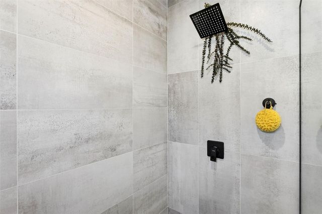 1006 E NORFOLK STREET, Tampa, FL 33604