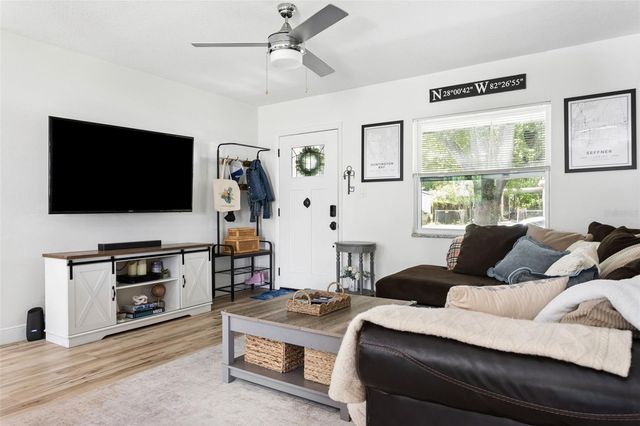 1006 E NORFOLK STREET, Tampa, FL 33604