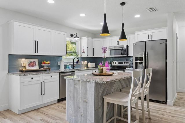 1006 E NORFOLK STREET, Tampa, FL 33604