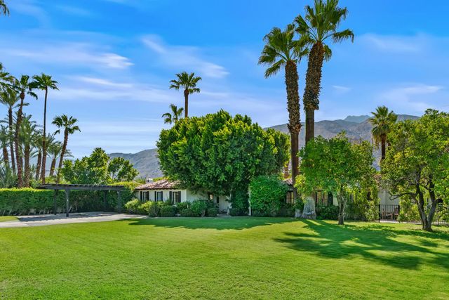 839 N Avenida Olivos, Palm Springs, CA 92262