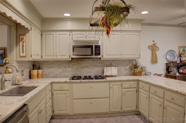 2918 E 84th Street 29, Tulsa, OK 74137