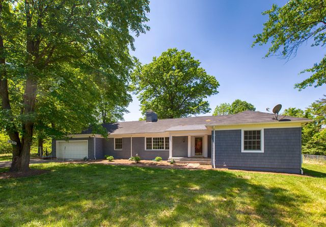 6435 OVERLOOK DR, Alexandria, VA 22312
