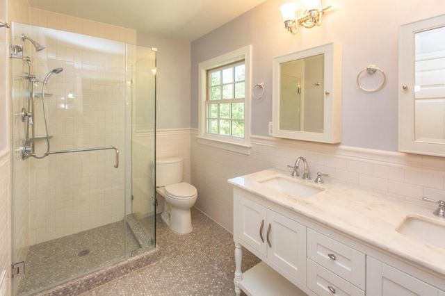 6435 OVERLOOK DR, Alexandria, VA 22312