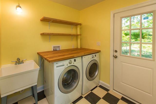 6435 OVERLOOK DR, Alexandria, VA 22312