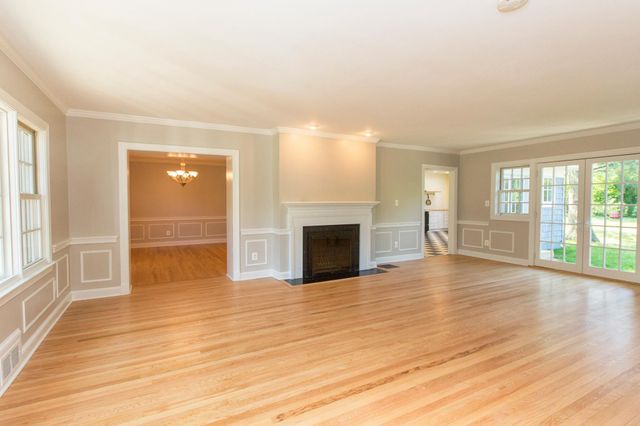 6435 OVERLOOK DR, Alexandria, VA 22312