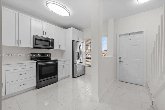 12133 SW 3rd Street 12133, Pembroke Pines, FL 33025