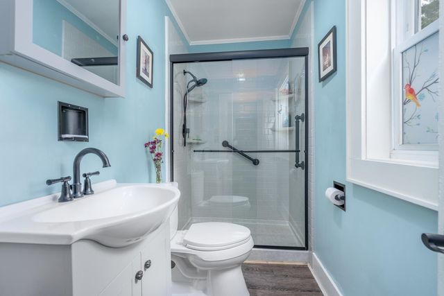 8 Adams Avenue, Rochester, NH 03867