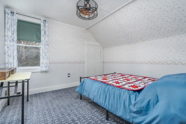 8 Adams Avenue, Rochester, NH 03867