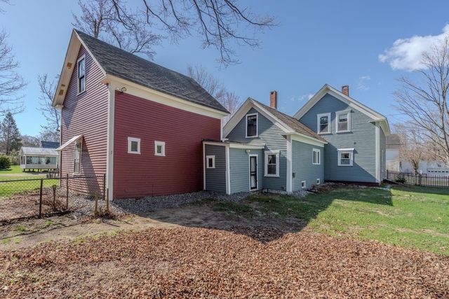 8 Adams Avenue, Rochester, NH 03867