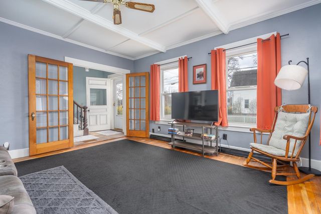 8 Adams Avenue, Rochester, NH 03867