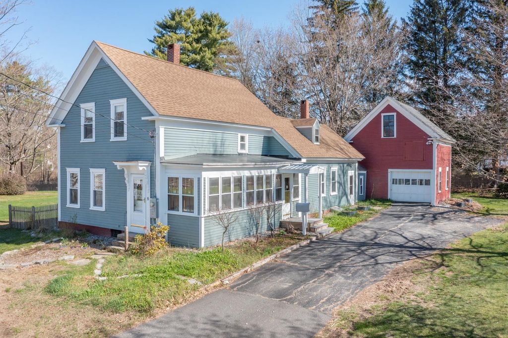 8 Adams Avenue, Rochester, NH 03867