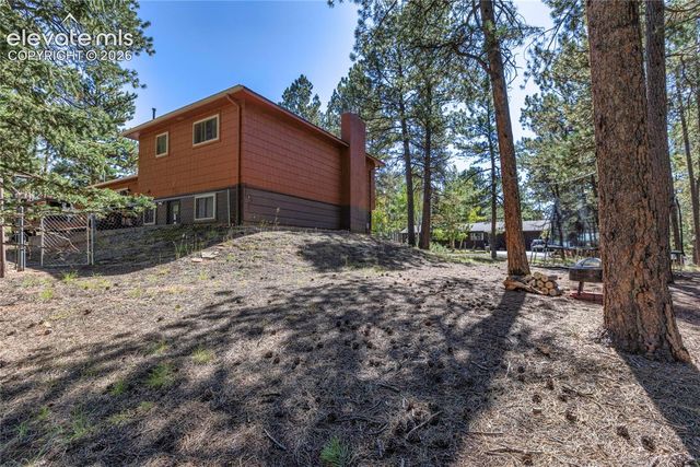 702 Sunnywood Loop, Woodland Park, CO 80863