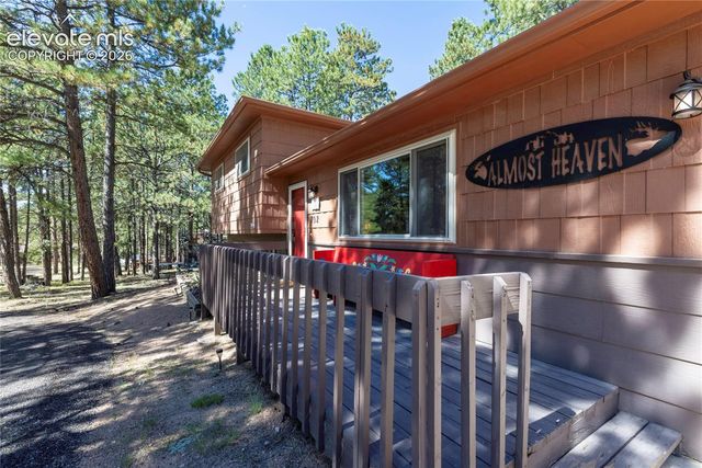 702 Sunnywood Loop, Woodland Park, CO 80863