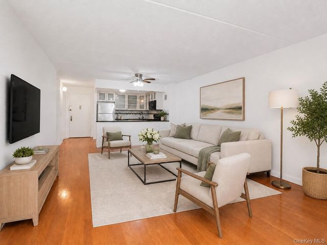 777 N Macquesten Parkway 203, Mount Vernon, NY 10552