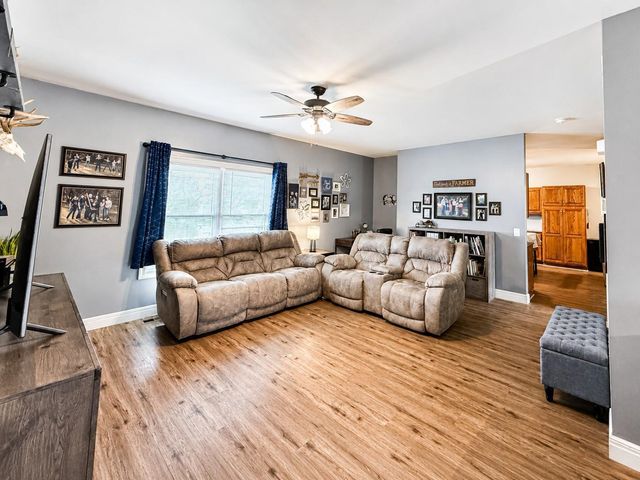 751 N 170th Rd, Bennington, KS 67422