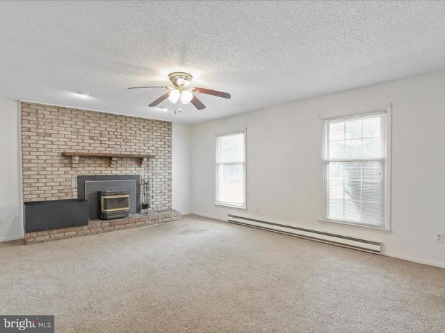 523 RICHARD ST, Martinsburg, WV 25404