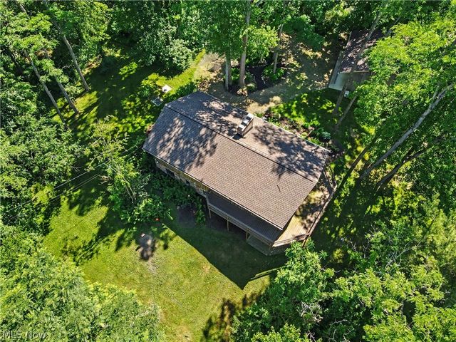 2216 N Medina Line Road, Akron, OH 44333