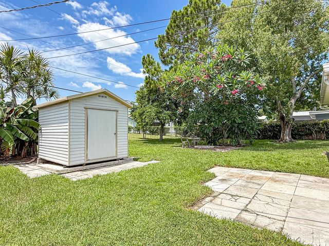 7430 Cocoanut Drive, Lake Worth, FL 33467