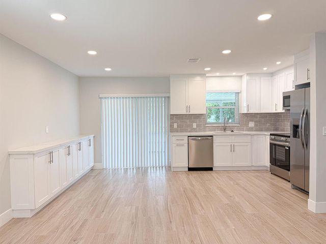 7430 Cocoanut Drive, Lake Worth, FL 33467