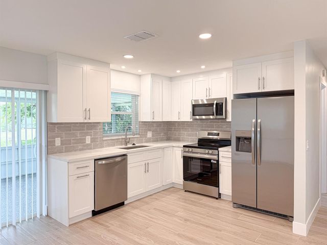 7430 Cocoanut Drive, Lake Worth, FL 33467