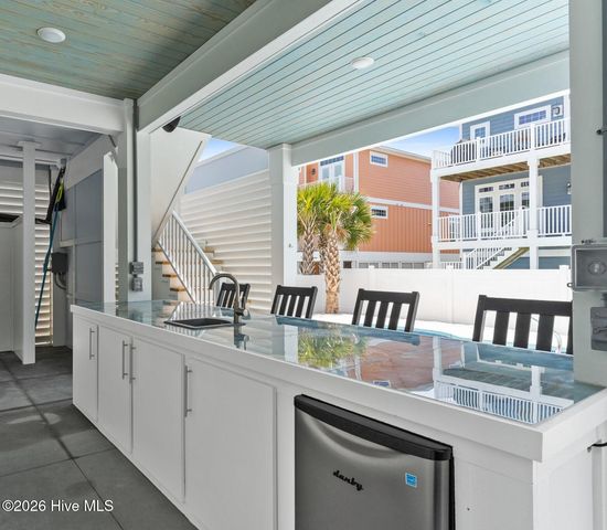 90 W 1st Street, Ocean Isle Beach, NC 28469