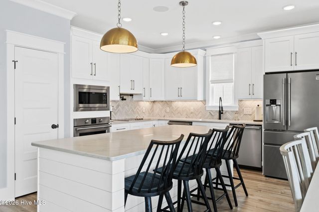 90 W 1st Street, Ocean Isle Beach, NC 28469