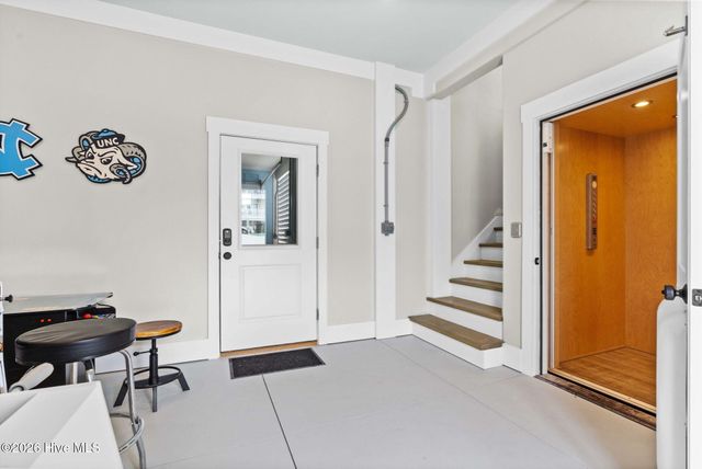 90 W 1st Street, Ocean Isle Beach, NC 28469