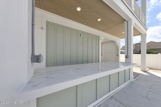 90 W 1st Street, Ocean Isle Beach, NC 28469