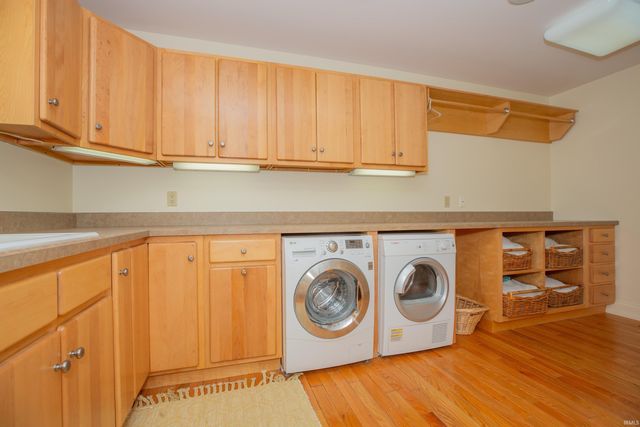 13 Rolling Ridge Court, Jasper, IN 47546