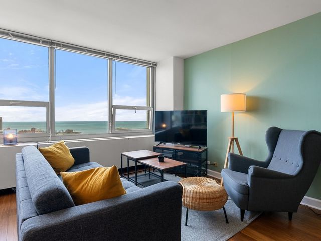 1700 E 56th Street 2604, Chicago, IL 60637