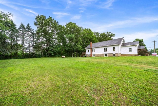 13060 Broadway Road, Three Rivers, MI 49093